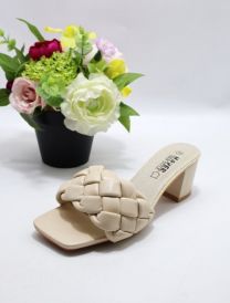 Klapki na obcasie (36-41/12P)