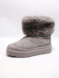 * BARDZO WYSOKA JAKOŚĆ WYKONANIA *