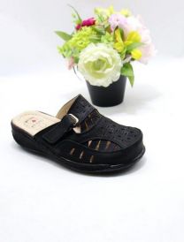 Klapki zakryte palce damskie(39-42/12P)