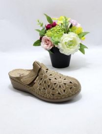 Klapki zakryte palce damskie(36-42/12P)