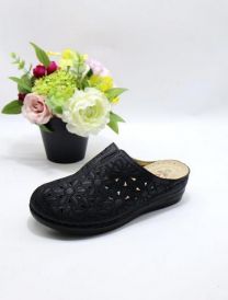 Klapki zakryte palce damskie(36-42/12P)