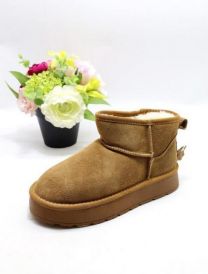 * BARDZO WYSOKA JAKOŚĆ WYKONANIA *