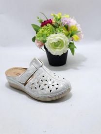 Klapki zakryte palce damskie(36-41/12P)