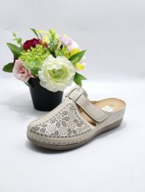 Klapki zakryte palce damskie(36-42/12P)