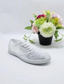 Trampki wiążane damskie (36-41/12P)