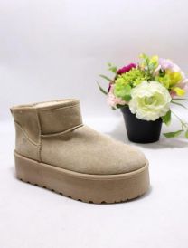 * BARDZO WYSOKA JAKOŚĆ WYKONANIA *