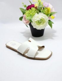 Klapki na płaskim (36-41/12P)