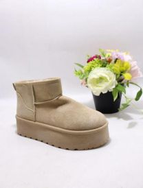 * BARDZO WYSOKA JAKOŚĆ WYKONANIA *