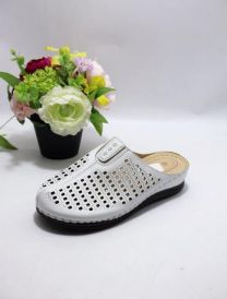 Klapki zakryte palce damskie(36-42/12P)