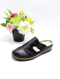 Klapki zakryte palce damskie(36-42/12P)