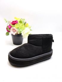 * BARDZO WYSOKA JAKOŚĆ WYKONANIA *