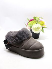 * BARDZO WYSOKA JAKOŚĆ WYKONANIA *