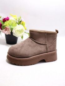 * BARDZO WYSOKA JAKOŚĆ WYKONANIA *