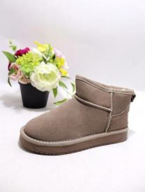 * BARDZO WYSOKA JAKOŚĆ WYKONANIA *