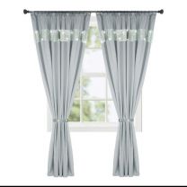 Zasłony w różnych kolorach