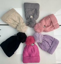 Czapki damskie (uniwersalny/12szt)