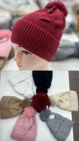 Czapki damskie (uniwersalny/12szt)