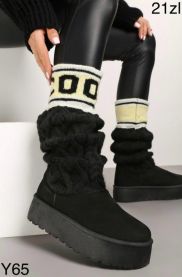 * BARDZO WYSOKA JAKOŚĆ WYKONANIA *