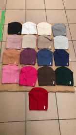 Czapki damskie (uniwersalny/12szt)