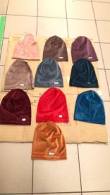 Czapki damskie (uniwersalny/12szt)