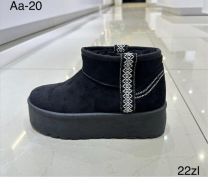 * BARDZO WYSOKA JAKOŚĆ WYKONANIA *