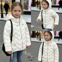 Kurtki Dziecięce (8-16LAT/5szt)