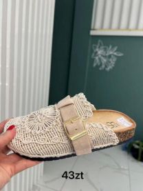 Klapki zakryte palce damskie(36-41/12P)