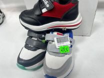 Buty sportowe na rzepy chłopięce (25-30/18P)