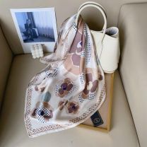 Chusta Damska (70x70/12szt)