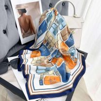 Chusta Damska (70x70/12szt)