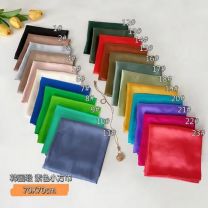 Chusta Damska (70x70/12szt)