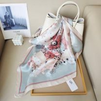 Chusta Damska (70x70/12szt)