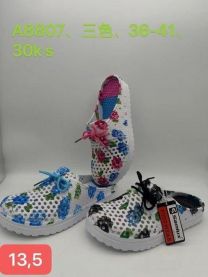 Klapki kroksy damskie (36-41/30P)