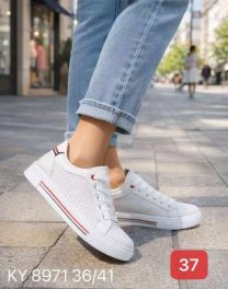 Trampki wiążane damskie(36-41/12P)