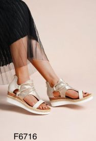 Sandały na koturnie (36-41/12P)