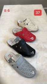 Klapki zakryte palce damskie(36-41/12P)