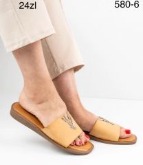 Klapki na płaskim (36-41/12P)