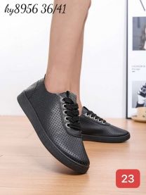 Trampki wiążane damskie(36-41/12P)