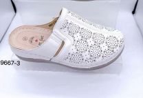 Klapki zakryte palce damskie(36-41/12P)