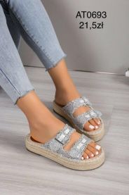 Klapki na płaskim (36-41/12P)