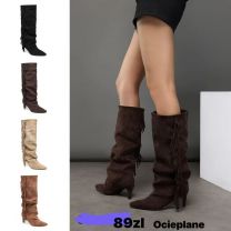 Kozaki na szpilce (36-41/12P)