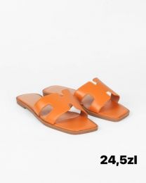 Klapki na płaskim (36-41/12P)