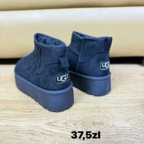 * BARDZO WYSOKA JAKOŚĆ WYKONANIA *