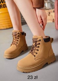 Botki na płaskim (36-41/12P)