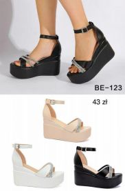 Sandały na koturnie (36-41/12P)