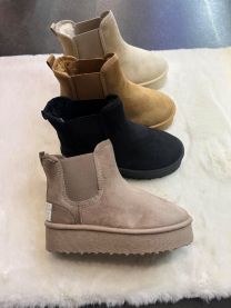 * BARDZO WYSOKA JAKOŚĆ WYKONANIA *