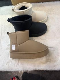 * BARDZO WYSOKA JAKOŚĆ WYKONANIA *