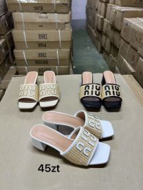 Klapki na obcasie (36-41/12P)