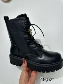 Botki na płaskim (36-41/12P)