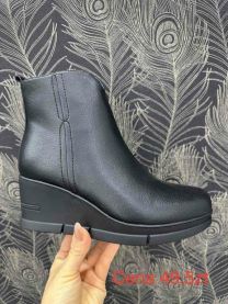 Botki na koturnie (36-41/12P)